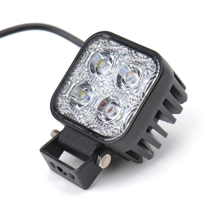 Multifunkčný LED svetlomet - 12 W 1