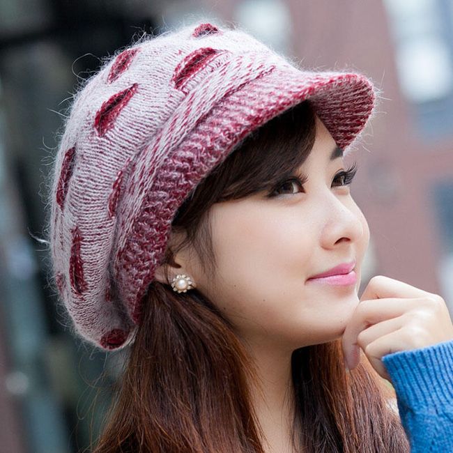 Ženska zimska kapa s ščitnikom - 6 barv 1