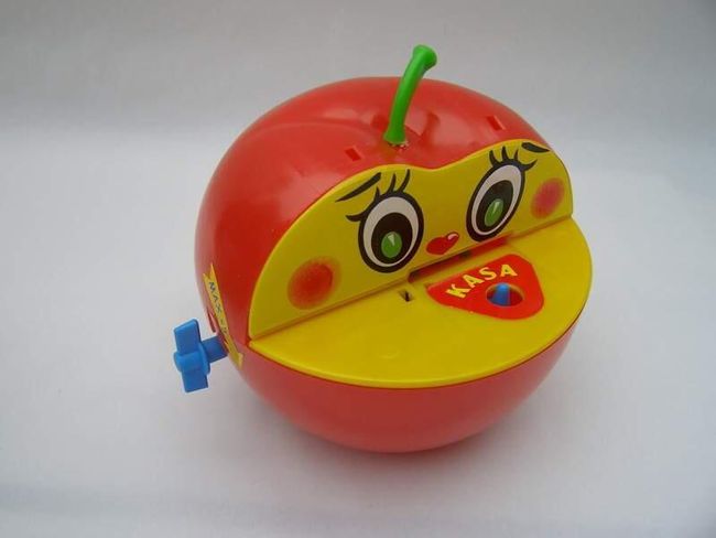 Casă sub formă de măr 1