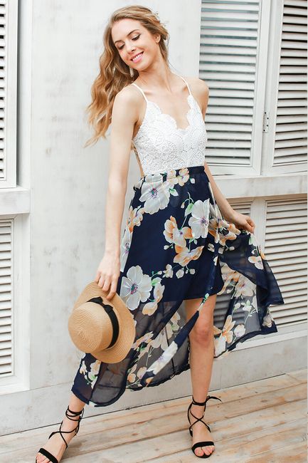 Šaty s kvetinovou sukňou a krajkovým topom 1
