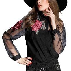 Ženska bluza s cvetjem - elegantna