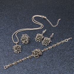 Elegantní soupravička matně stříbrných růží