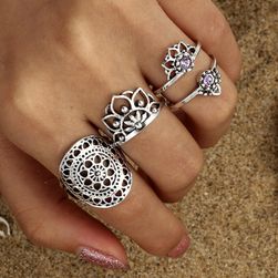 Egzotyczne damskie pierścionki - 4 sztuki