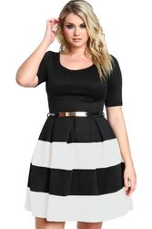 Damska sukienka plus size- w paski