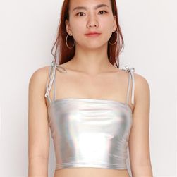 Lesklý crop top s ramienkami na viazanie