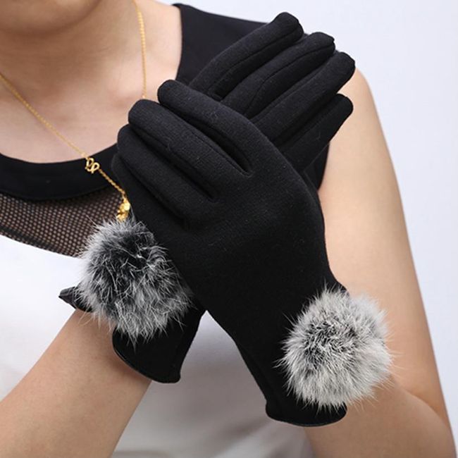 Eleganckie rękawiczki z pomponami 1