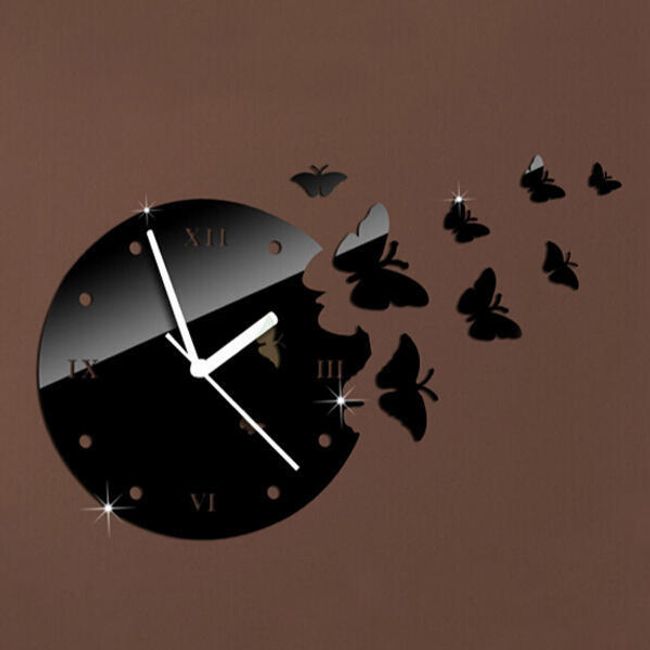Elegantní nástěnné hodiny s motýlky 1