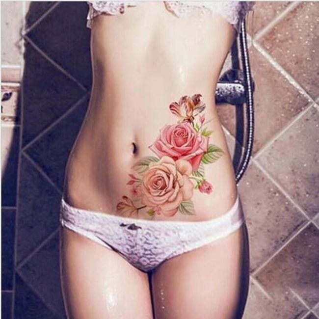 Tymczasowy tatuaż w kształcie róży 1