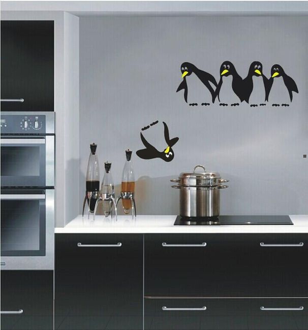 Samolepka na stenu - Partička zvedavých tučniakov 1