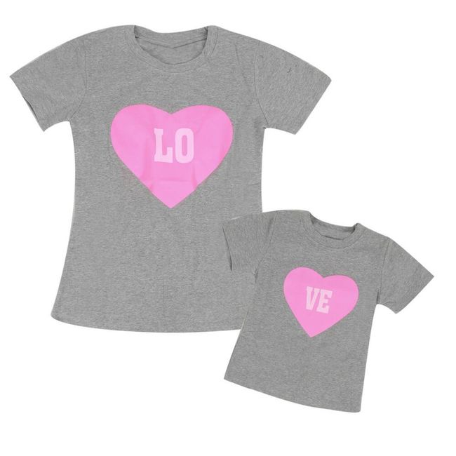 Тениска с розово сърце - размери за майки и деца 1