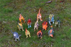 Model din plastic de dinozaur - 12 bucăți