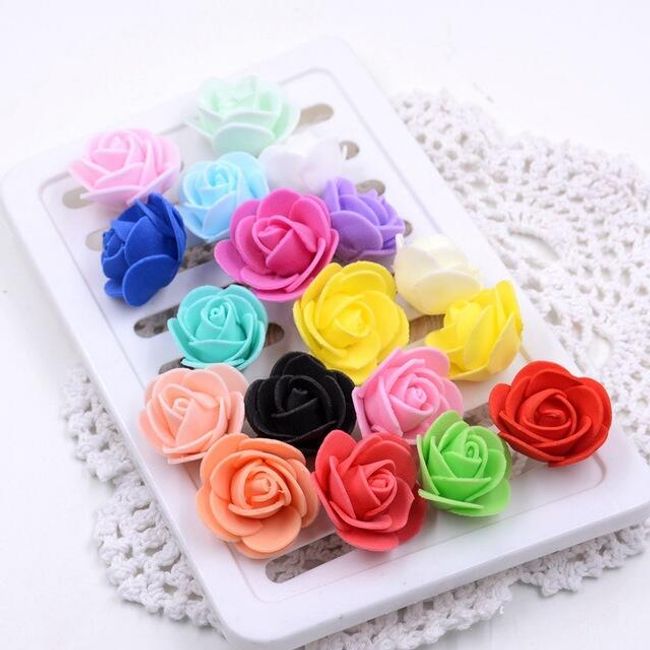 Piankowe różyczki do dekoracji w różnych kolorach - 50 sztuk 1