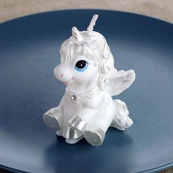 Lumânare în formă de unicorn