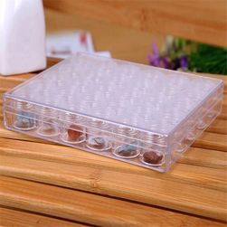 Plastový úložný box s nádobami