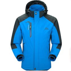 Férfi vagy női kabát rossz időjárási körülmények között - különböző színekben és méretekben