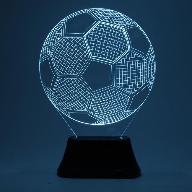 3D stolní lampa ve tvaru fotbalového míče 1