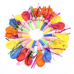 Set barevných balónků s píšťalkou