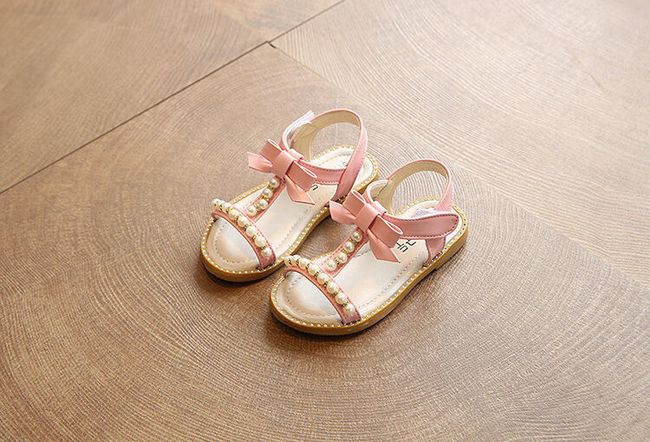 Detské sandále s umelými perlami 1