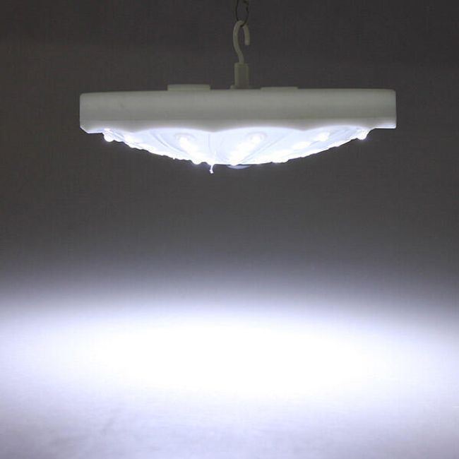 60 LED lampa s praktickým háčkem pro snadné zavěšení 1