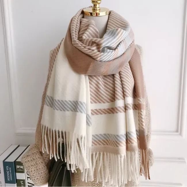 Women´s maxi scarf MA52 1