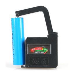 Tester universal pentru baterii cu braț reglabil