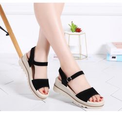 Women´s platform sandals DS75