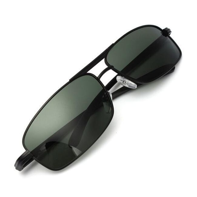 Tmavé sluneční brýle s kovovými obroučkami 1