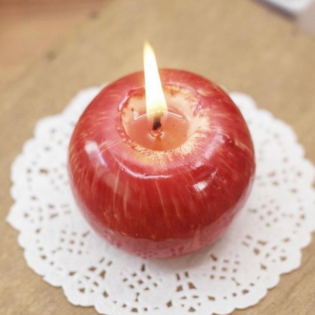 Svíčka ve tvaru jablka - 3 velikosti 1