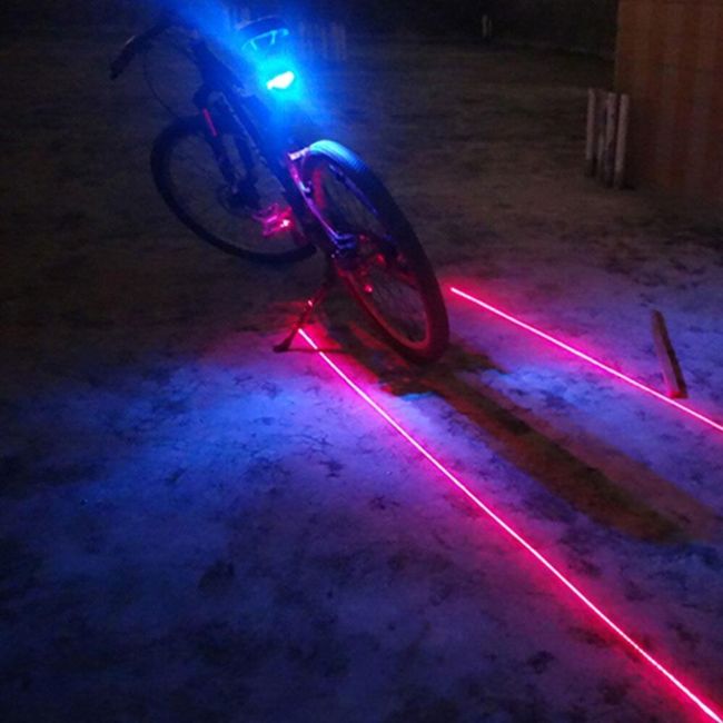 Tylna lampka laserowa LED na rower 1