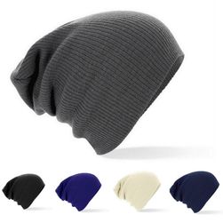 Modna czapka dzianinowa w różnych kolorach