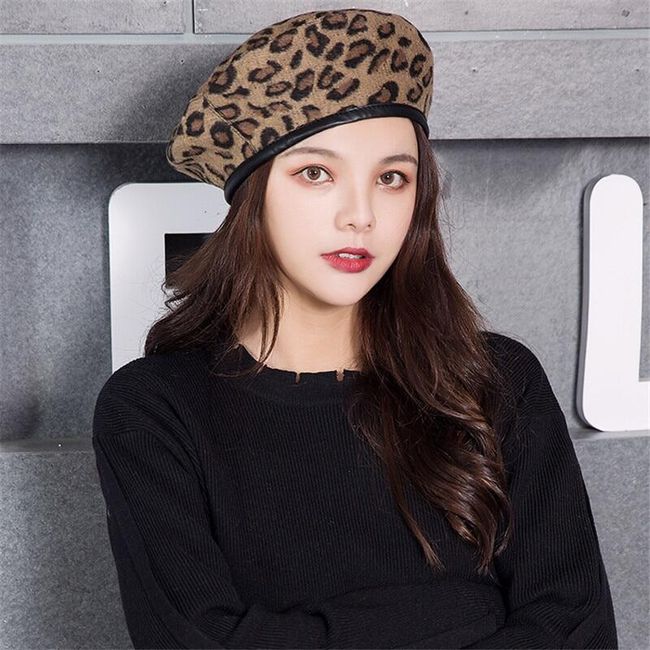 Damski beret BT33 1