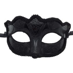 Domino mask Suzie