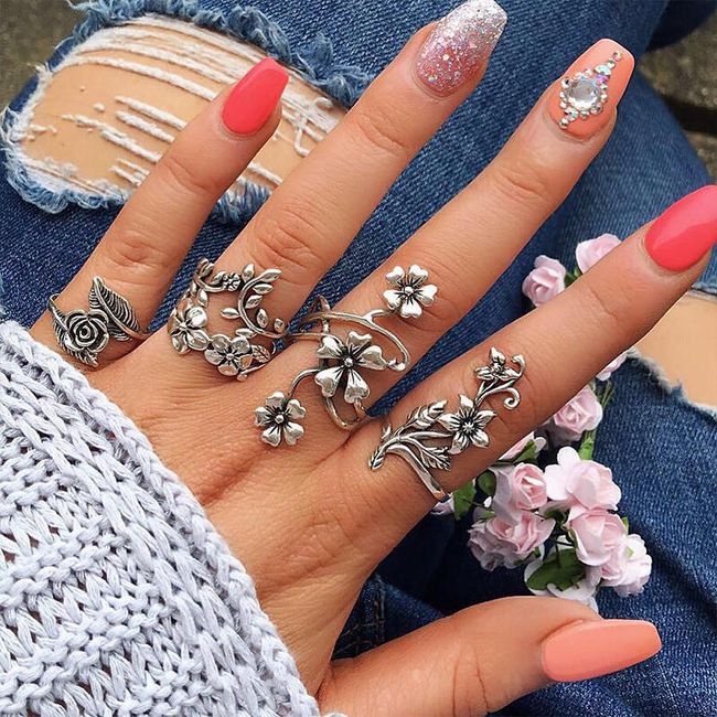 Set vintage prstenja sa cvetovima - 4 komada 1