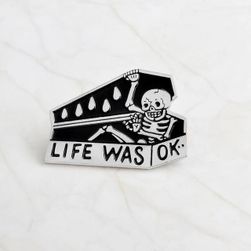 Halloweenská brož Life