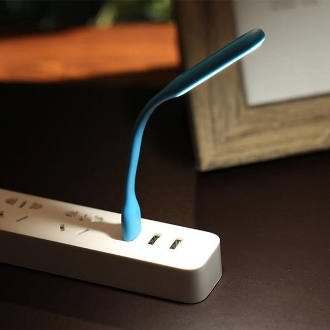 Přenosná mini USB lampička - 2 barvy 1