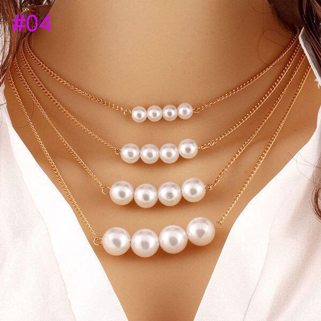 Čtyřvrstvý náhrdelník s umělými perličkami 1