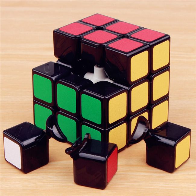 Rubikova kocka v mini prevedení 1