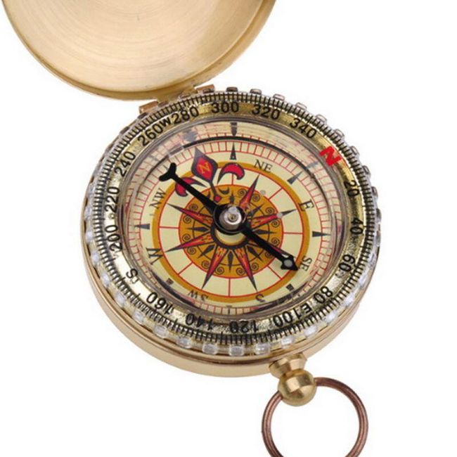 Kompas ve zlaté barvě 1