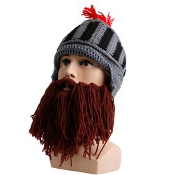 Căciulă tricotată cu barbă
