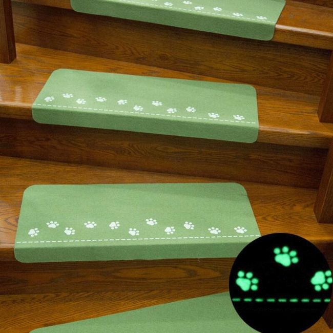 Dywanik schodowy ze świecącymi łapkami - różne kolory 1