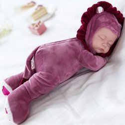 Spící panenka s plyšovým tělíčkem