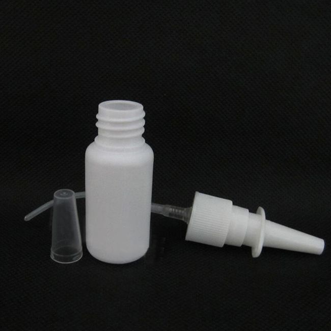 Plastikowa butelka na spray do nosa 1