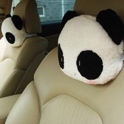 Panda párna az autó fejtámláján