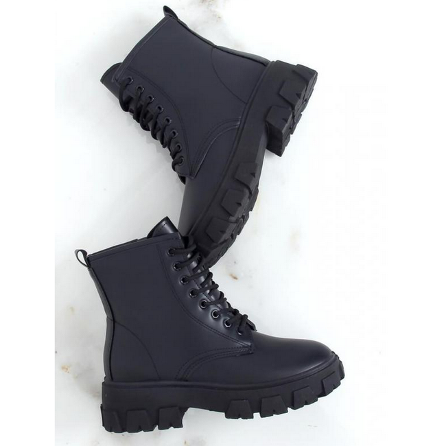 Дамски стилни работнически обувки с висока подметка в черно, Размери на обувките: ZO_34fe9000-da12-11ee-843e-2a605b7d1c2f 1