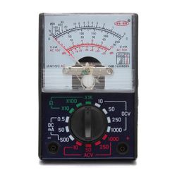 analógový voltmeter
