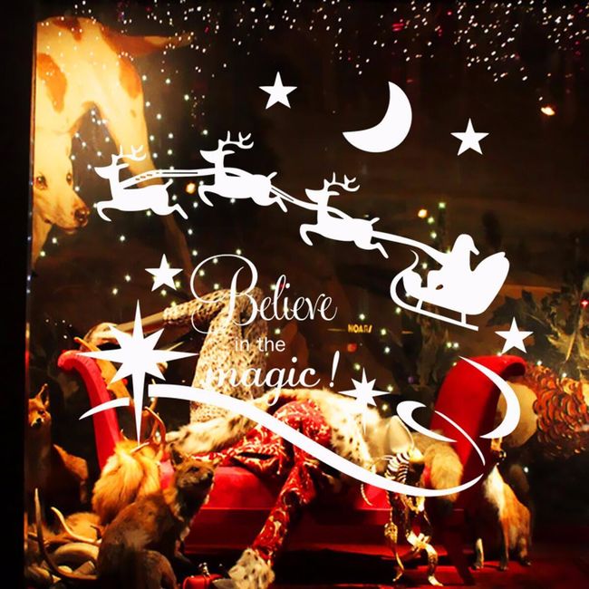 Vánoční samolepka s nápisem Believe in the magic 1