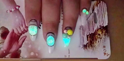 Fluorescenční nail art dekorace