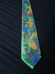 Hedvábná ručně malovaná kravata Sklizeň