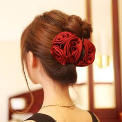 Clemă de păr elegantă cu muguri de trandafir