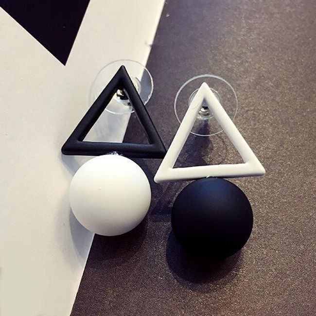 Geometrické náušnice v různé kombinaci barev 1
